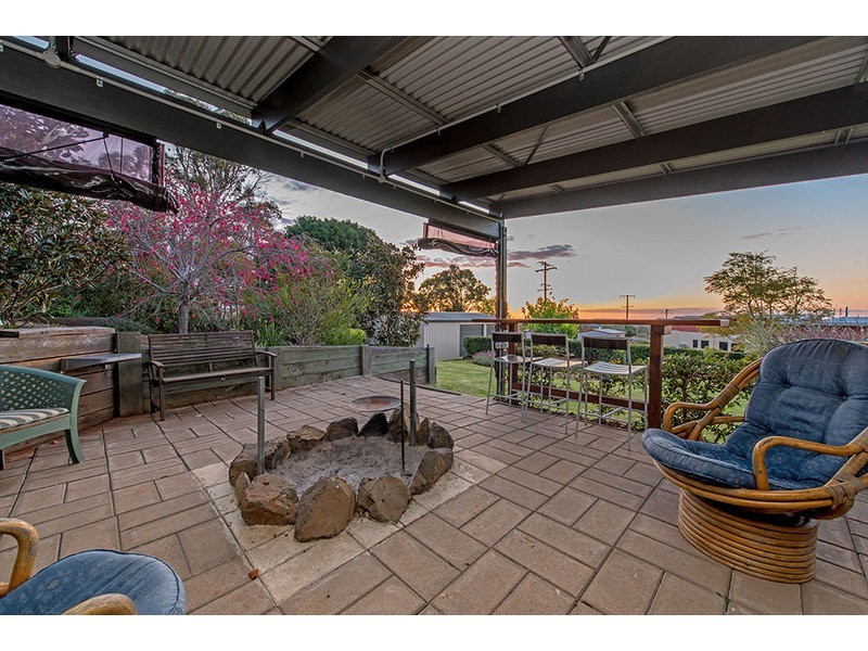 9 Schulz Street, Highfields QLD 4352