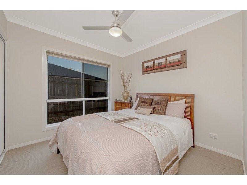 11 Plover Court, Highfields QLD 4352