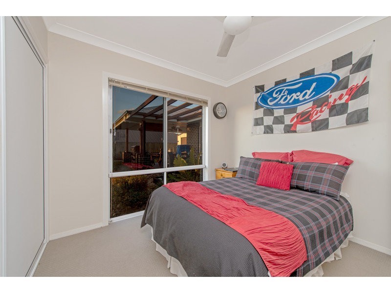 11 Plover Court, Highfields QLD 4352