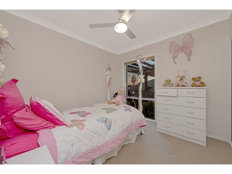 11 Plover Court, Highfields QLD 4352