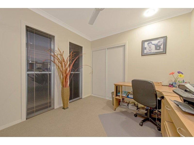 11 Plover Court, Highfields QLD 4352