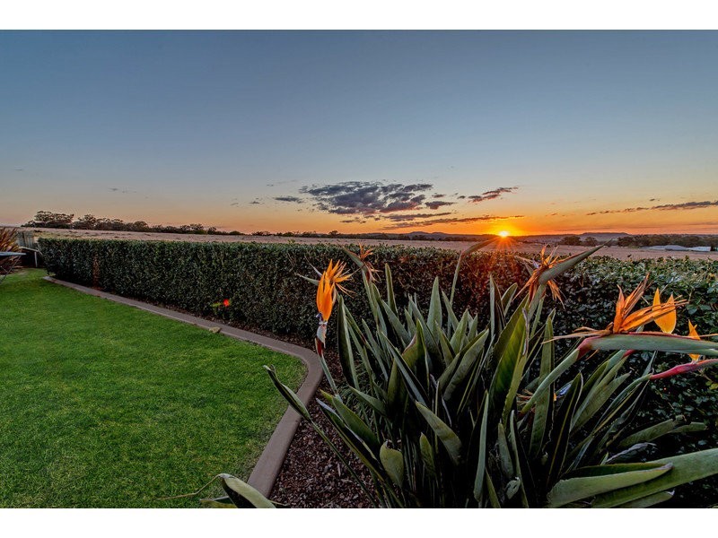 11 Plover Court, Highfields QLD 4352