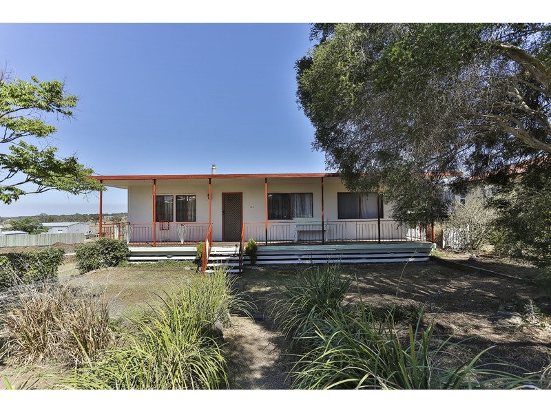 153 Mocatta Street, Goombungee QLD 4354