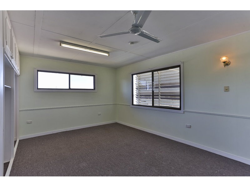 153 Mocatta Street, Goombungee QLD 4354