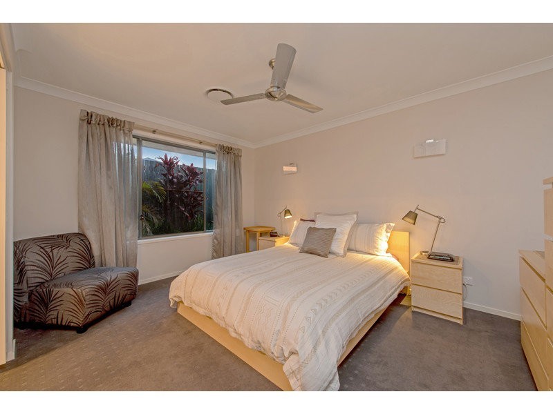 14 Plover Court, Highfields QLD 4352