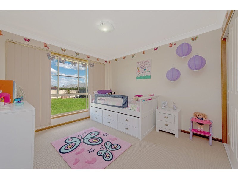 17 Sommariva Street, Westbrook QLD 4350