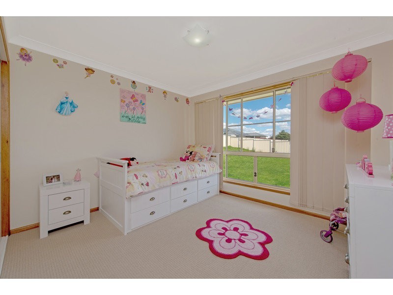 17 Sommariva Street, Westbrook QLD 4350
