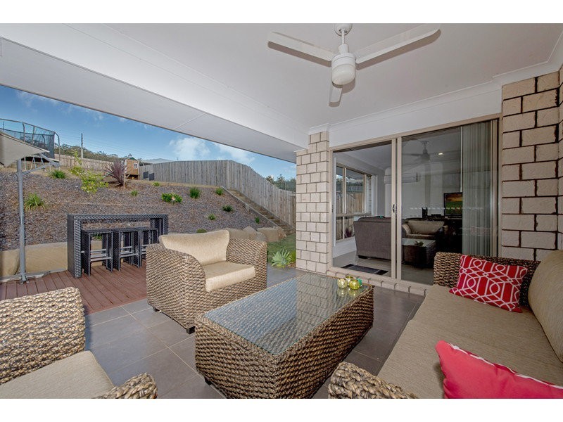 2/6 Rubie Court, Westbrook QLD 4350
