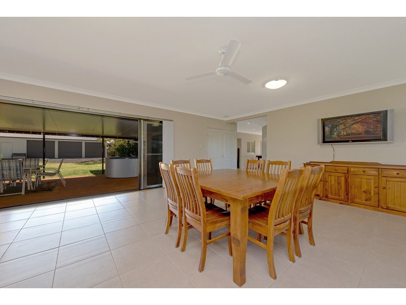54 Holly Avenue, Cawdor QLD 4352
