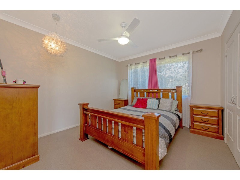 54 Holly Avenue, Cawdor QLD 4352