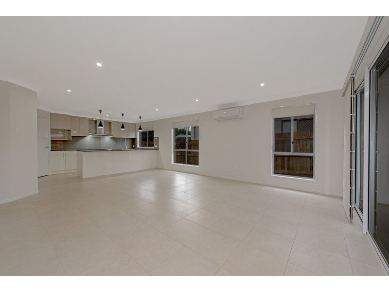 2/1 Sander Street, Rangeville QLD 4350