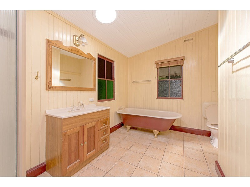 25 Healy Street, South Toowoomba QLD 4350