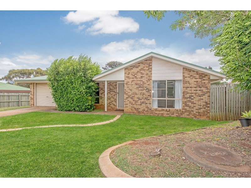 43 Strathconan Drive, Glenvale QLD 4350