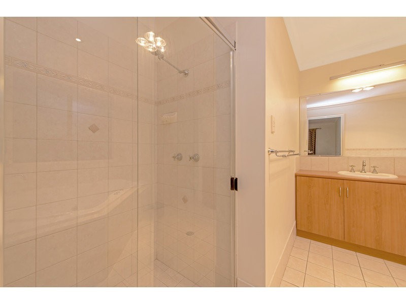 22 Fairview Crescent, Highfields QLD 4352