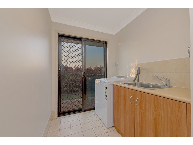 22 Fairview Crescent, Highfields QLD 4352