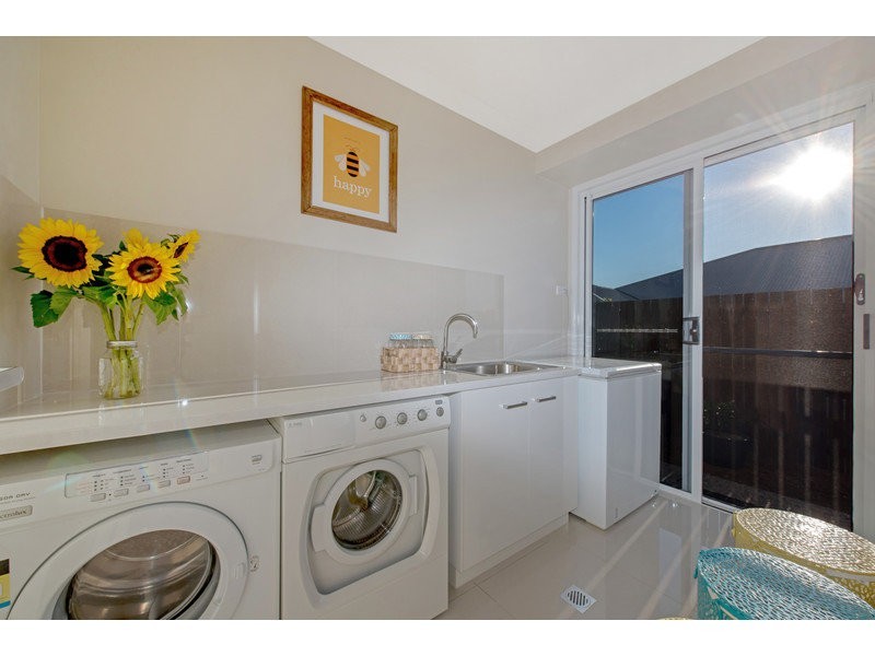 60 Trevean Drive, Kleinton QLD 4352