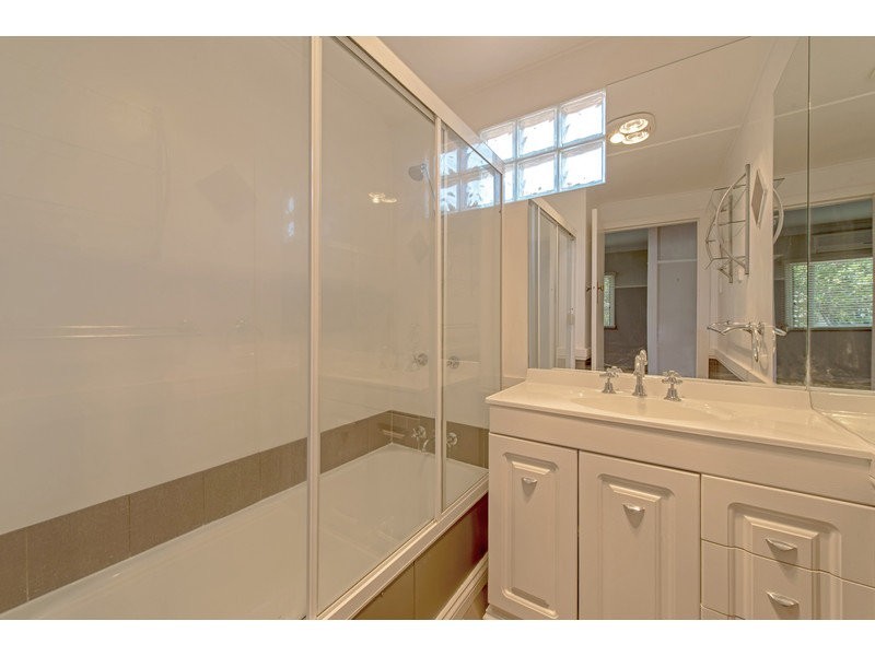 19 Priest Street, Rockville QLD 4350