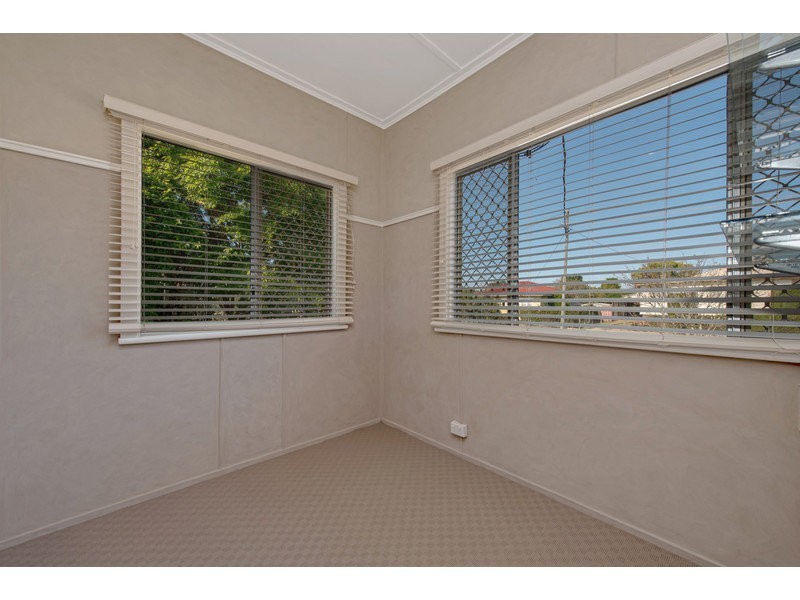 19 Priest Street, Rockville QLD 4350