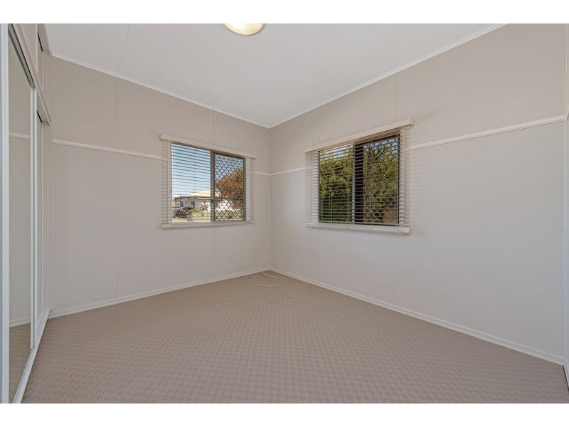 19 Priest Street, Rockville QLD 4350