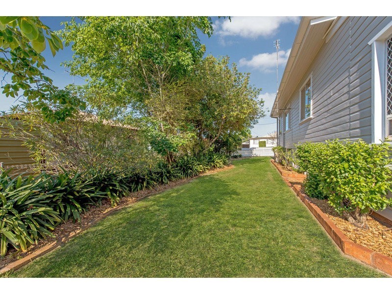 19 Priest Street, Rockville QLD 4350