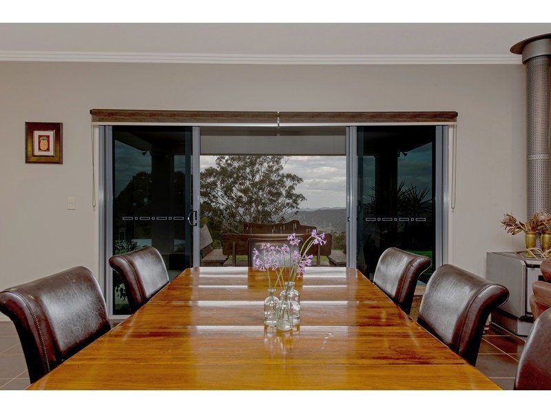 27 Traverston Court, Preston QLD 4352