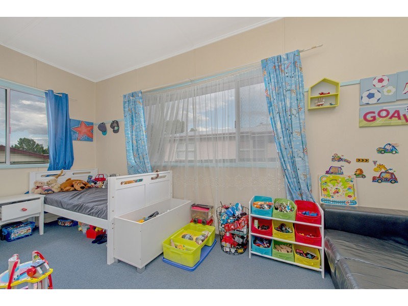 27 Dalmeny Street, Wilsonton QLD 4350