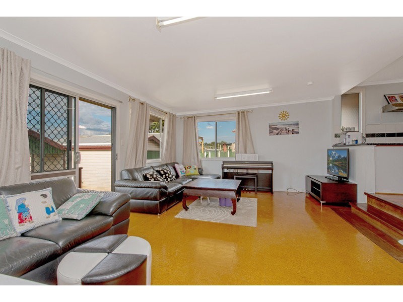 27 Dalmeny Street, Wilsonton QLD 4350