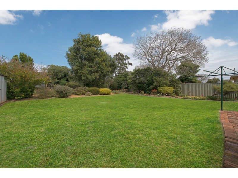 2 Shennan Street, Harristown QLD 4350