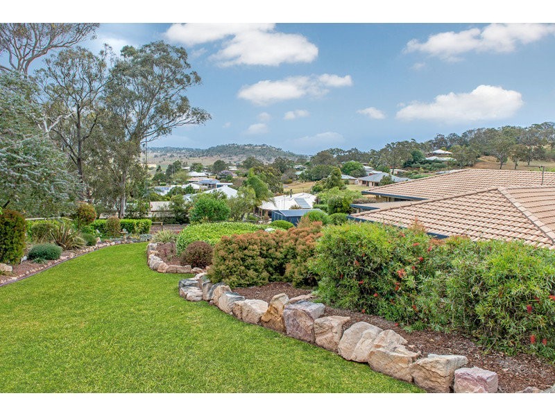 4 Yuelby Close, Gowrie Junction QLD 4352