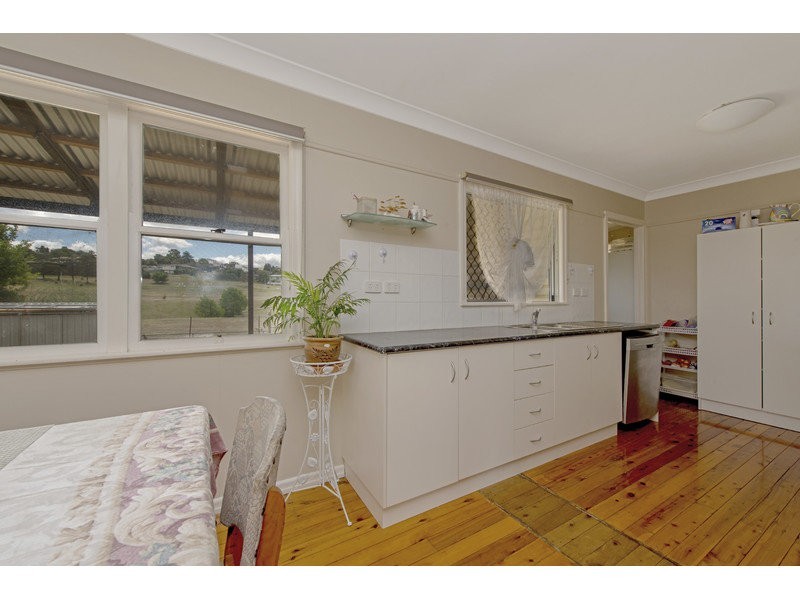 7 Teesdale Avenue, Newtown QLD 4350