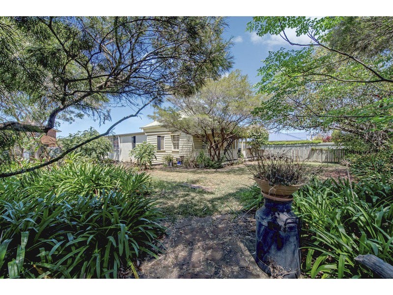 64A Holberton Street, Rockville QLD 4350