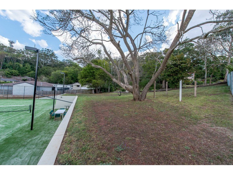 2/23B Windemere Terrace, Mount Lofty QLD 4350