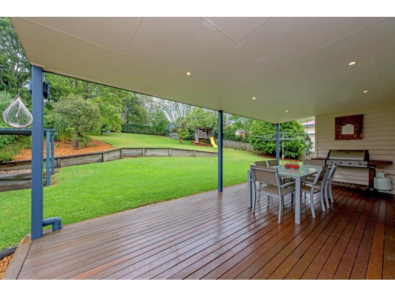9 Hoey Street, Kearneys Spring QLD 4350