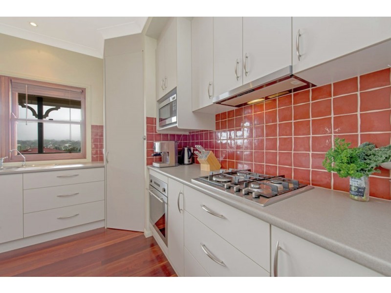 9 Hoey Street, Kearneys Spring QLD 4350