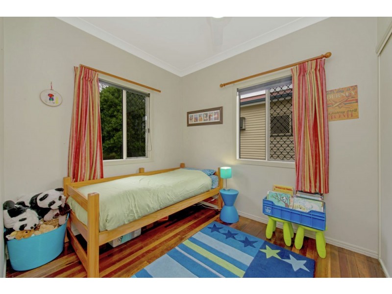 9 Hoey Street, Kearneys Spring QLD 4350