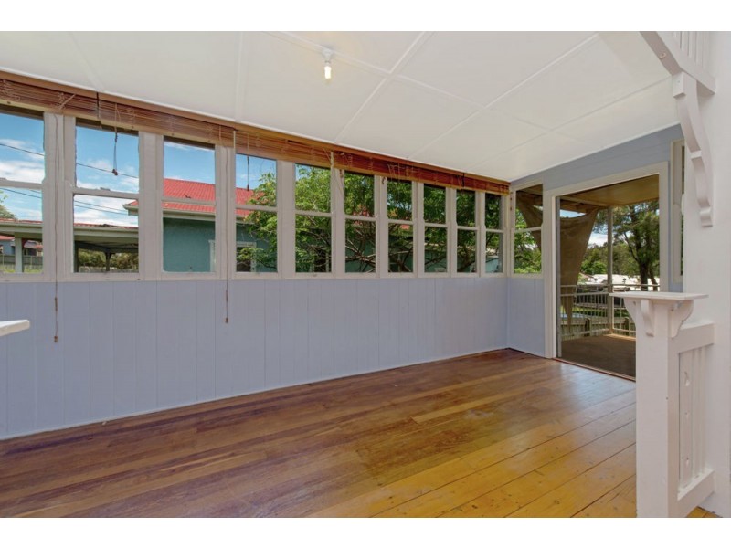5 Swallow Court, Newtown QLD 4350