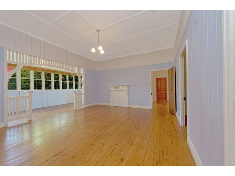 5 Swallow Court, Newtown QLD 4350