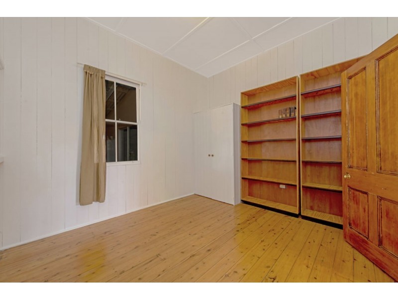 5 Swallow Court, Newtown QLD 4350