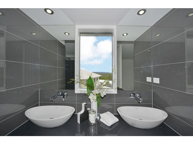 28 Piccadilly Court, Mount Lofty QLD 4350