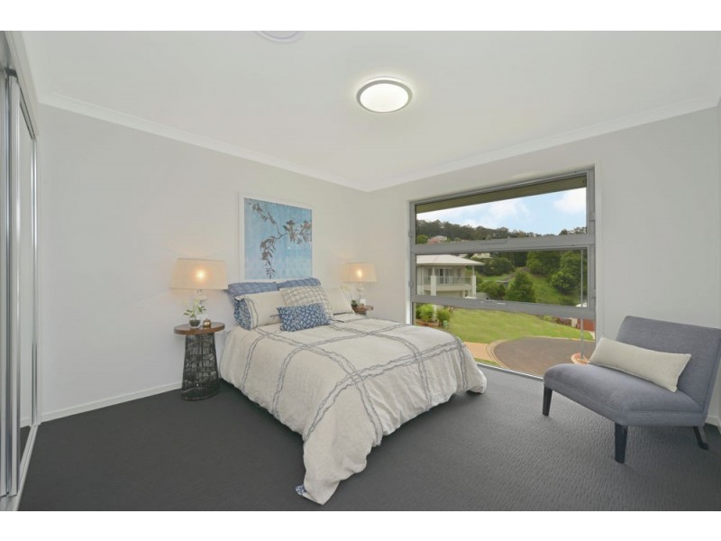 28 Piccadilly Court, Mount Lofty QLD 4350