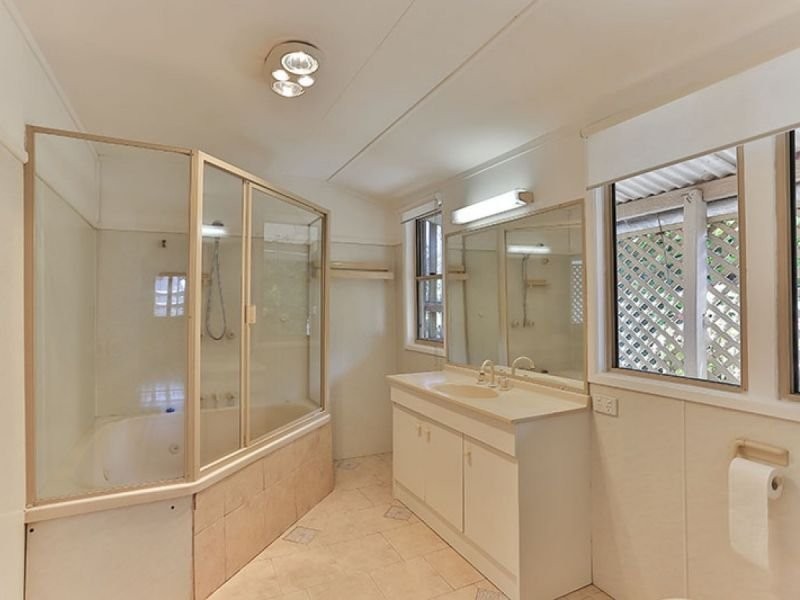 267 Ruthven Street, Harlaxton QLD 4350
