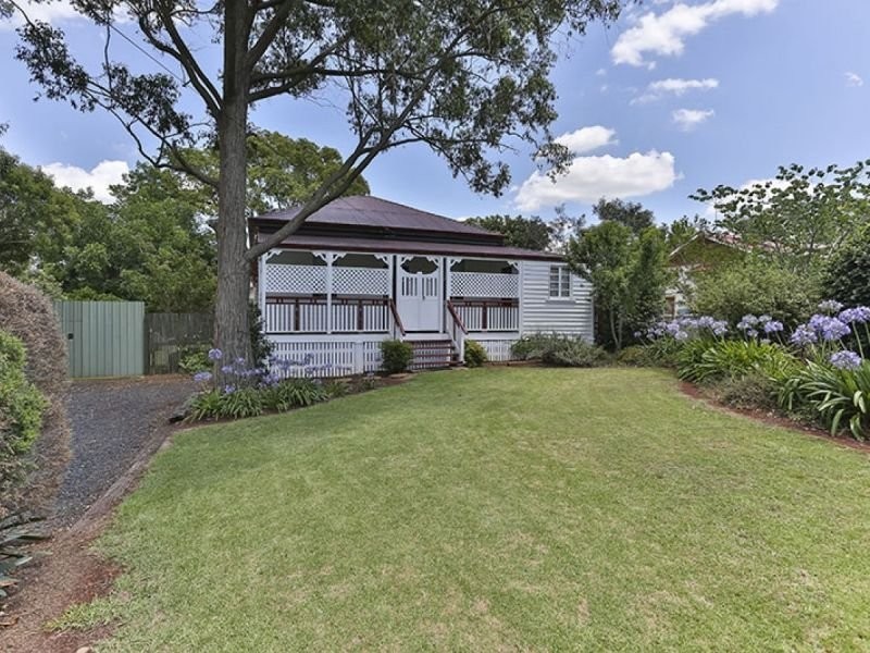 267 Ruthven Street, Harlaxton QLD 4350