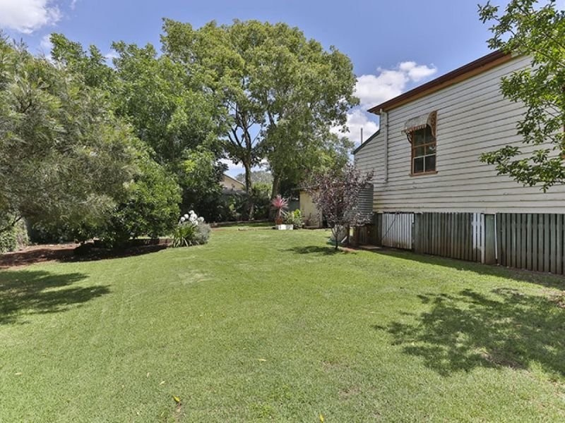 267 Ruthven Street, Harlaxton QLD 4350