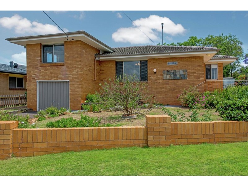 1 Clausson Street, Wilsonton QLD 4350