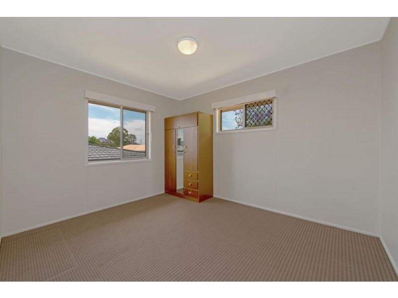 1 Clausson Street, Wilsonton QLD 4350