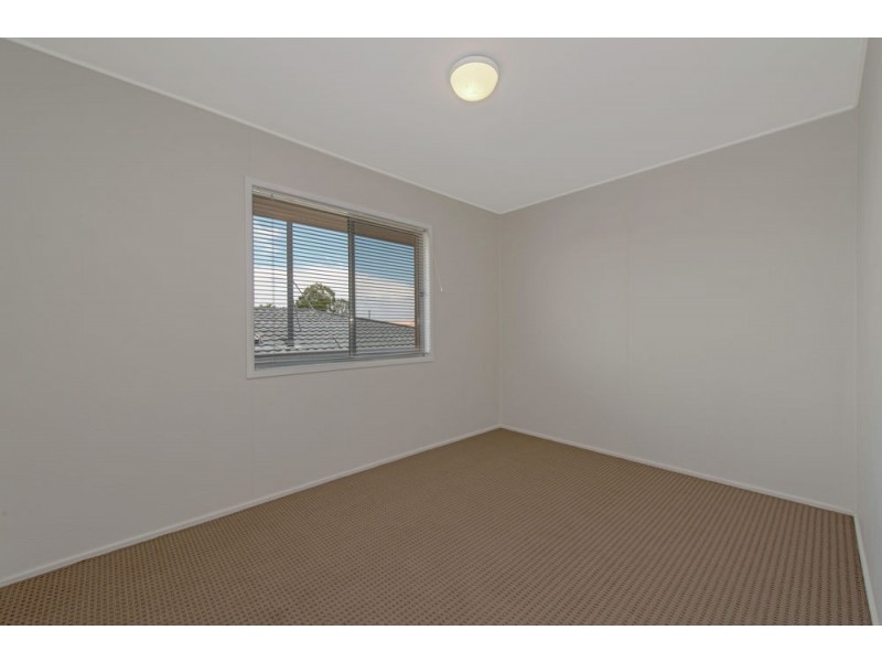 1 Clausson Street, Wilsonton QLD 4350