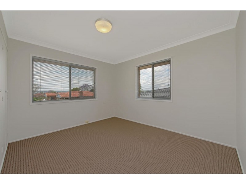 1 Clausson Street, Wilsonton QLD 4350