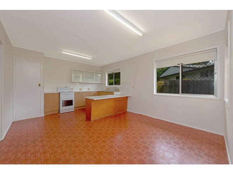 1 Clausson Street, Wilsonton QLD 4350
