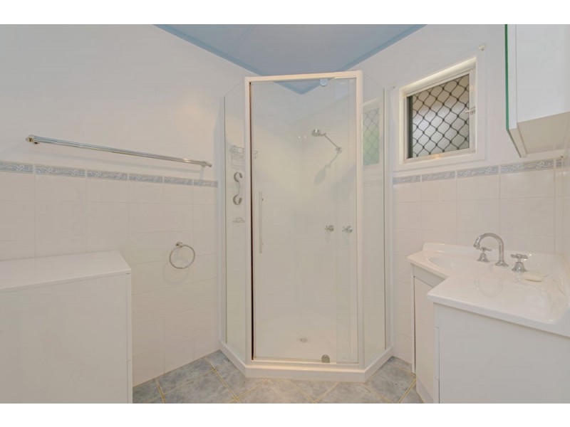 1 Clausson Street, Wilsonton QLD 4350