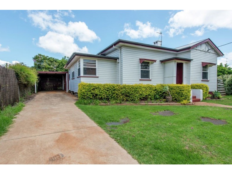 466 Stenner Street, Darling Heights QLD 4350